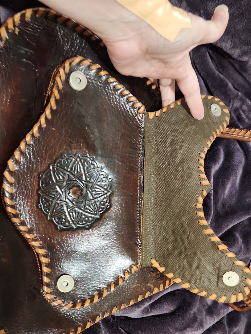 Vintage Handcrafted Brown Embossed Leather Women’s Shoulder Bag and Wallet - Picture 2 of 11